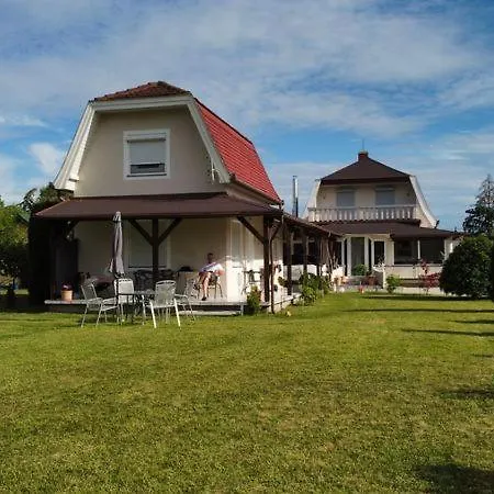 Ferienhaus Am Plattensee