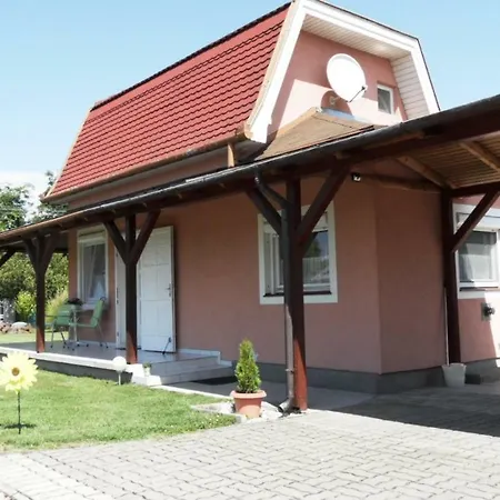 Prázdninový dům Am Plattensee *