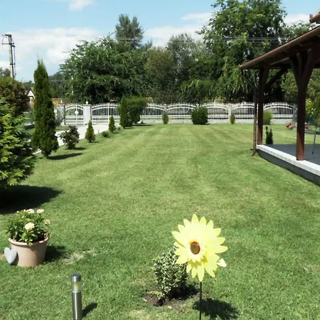 Am Plattensee Balatonmáriafürdő