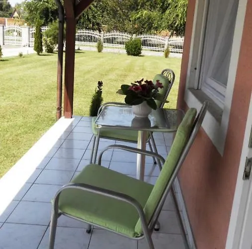 Am Plattensee Balatonmáriafürdő